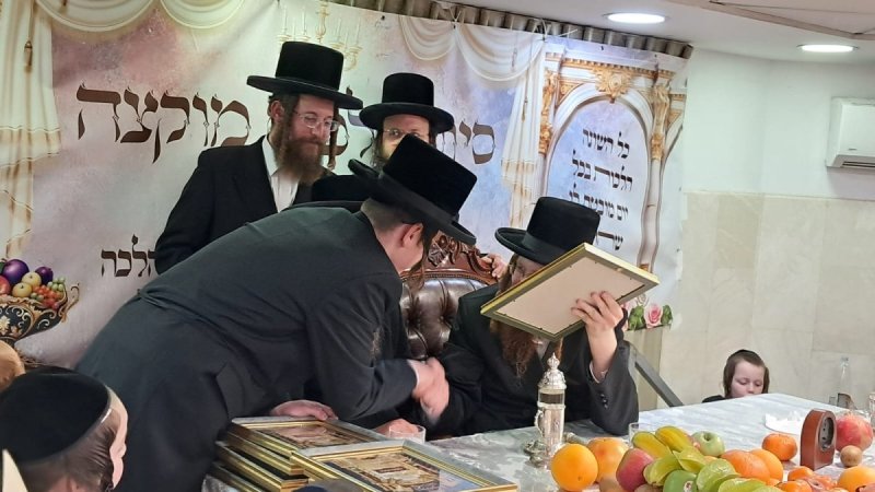 באדיבות המצלם