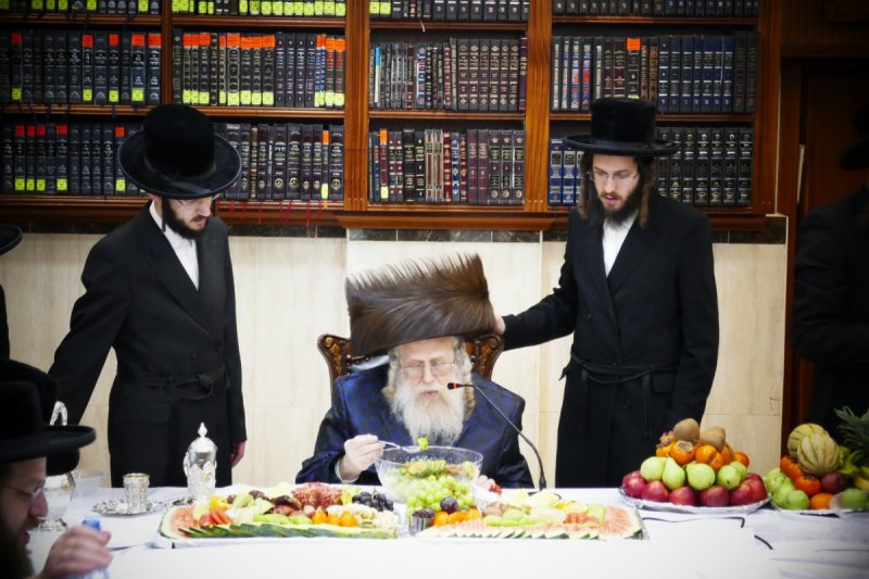 באדיבות המצלם