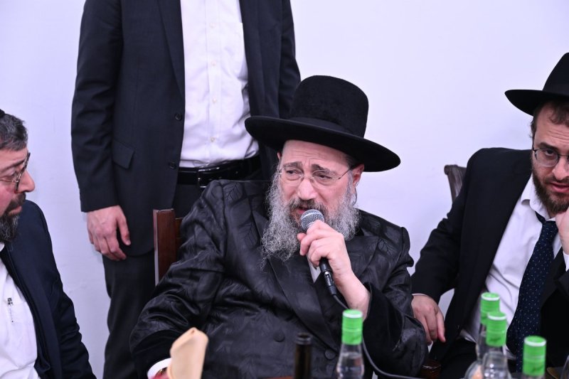 ליפא מוזר
