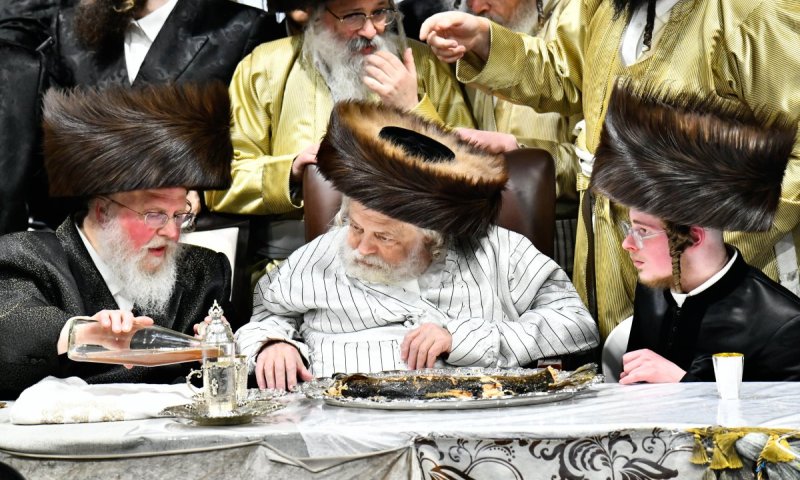 שמחת החתונה בחצרות סאסוב - תוא"י - שידלובצא - גארליץ