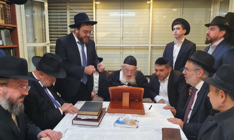 מסע: ידידי אימפריית הקירוב הגיעו לישראל והתברכו מגדולי הדור