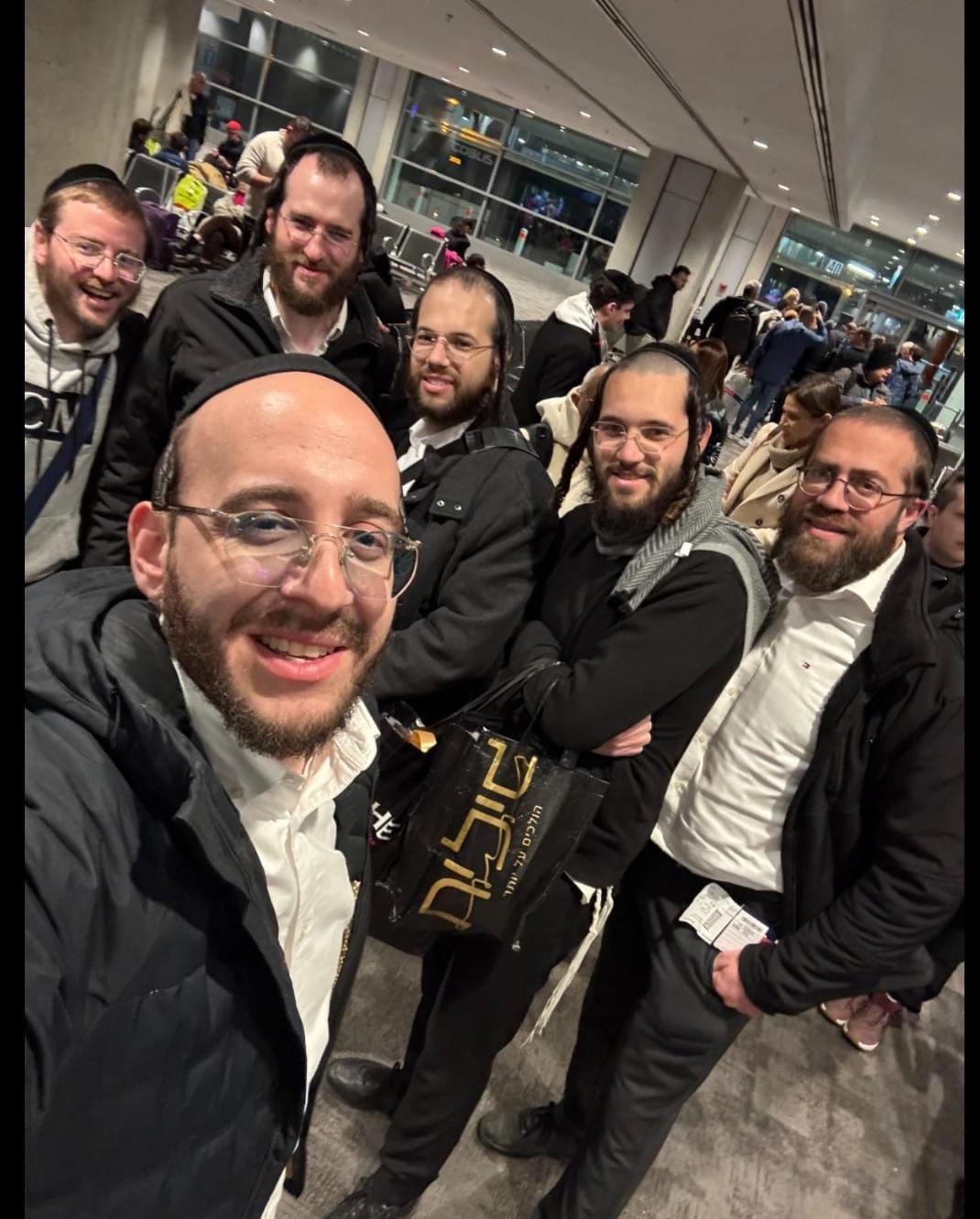 באדיבות המצלם