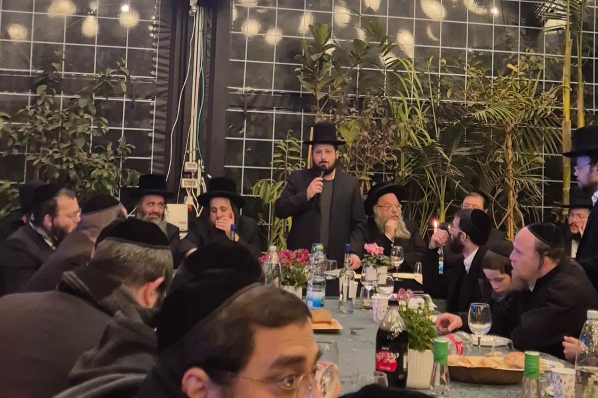 באדיבות המצלם