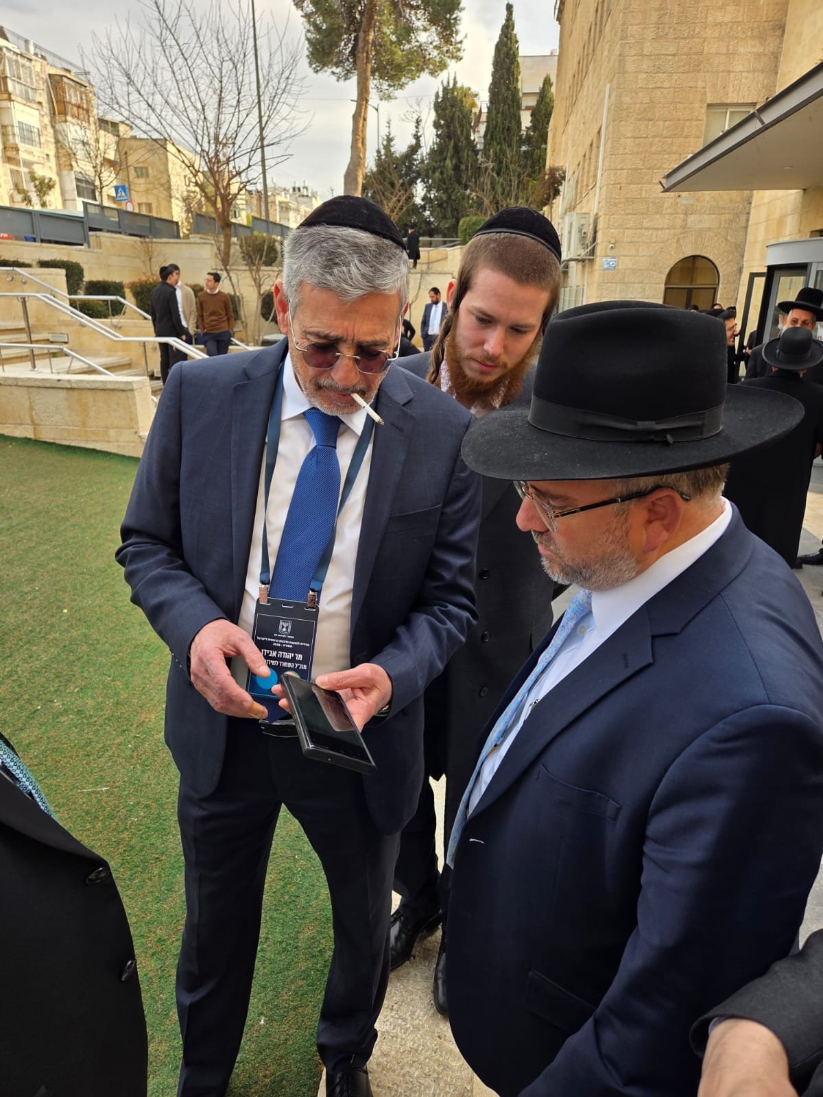 באדיבות המצלם