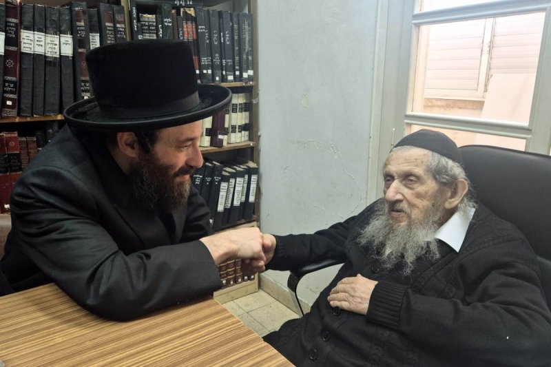 באדיבות המצלם