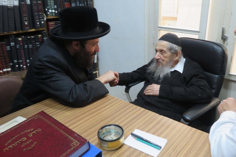באדיבות המצלם