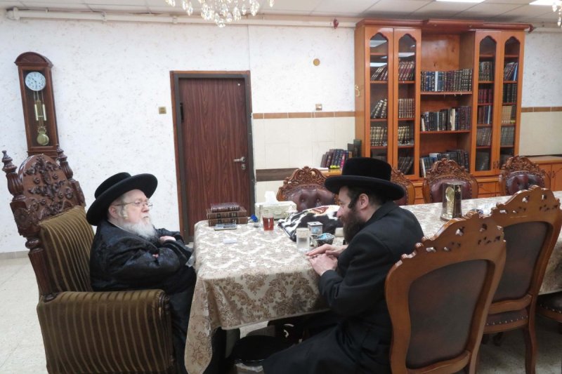 באדיבות המצלם