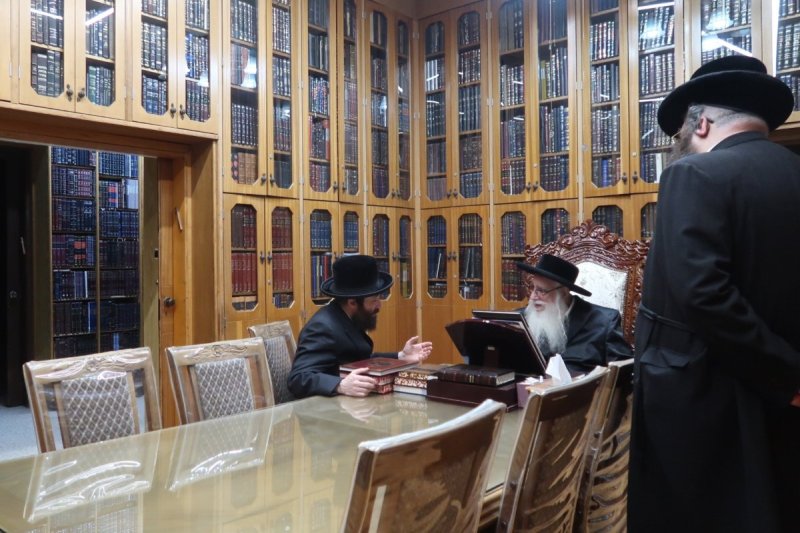 באדיבות המצלם