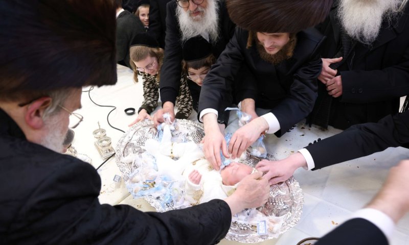גלריה: הבנש"ק מלעלוב ירושלים נפדה בחמישה סלעים