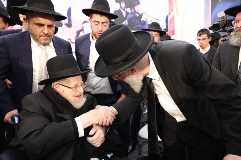 באדיבות המצלם