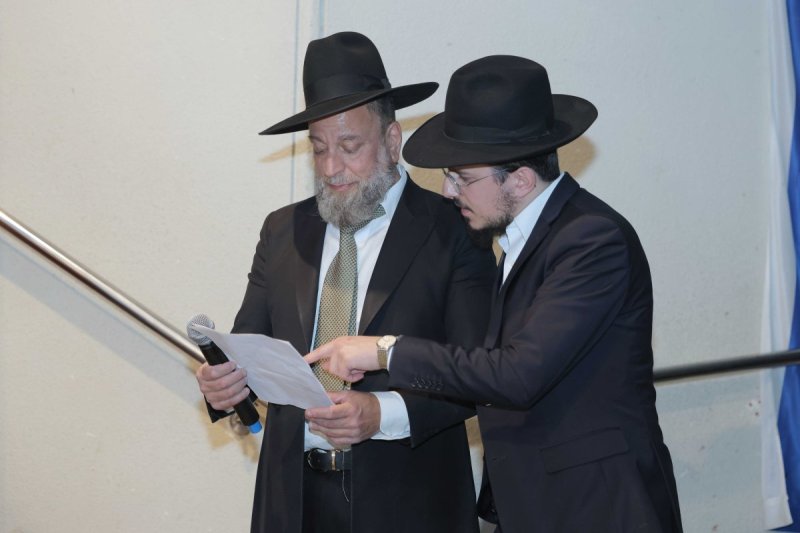 באדיבות המצלם