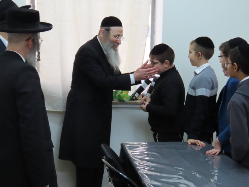 באדיבות המצלם