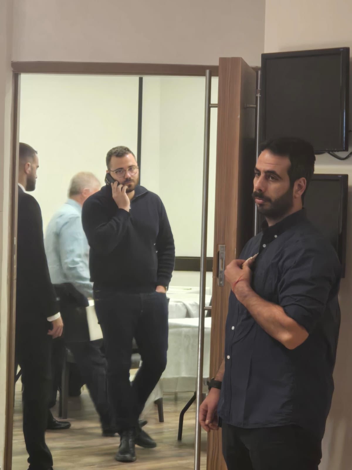 באדיבות המצלם