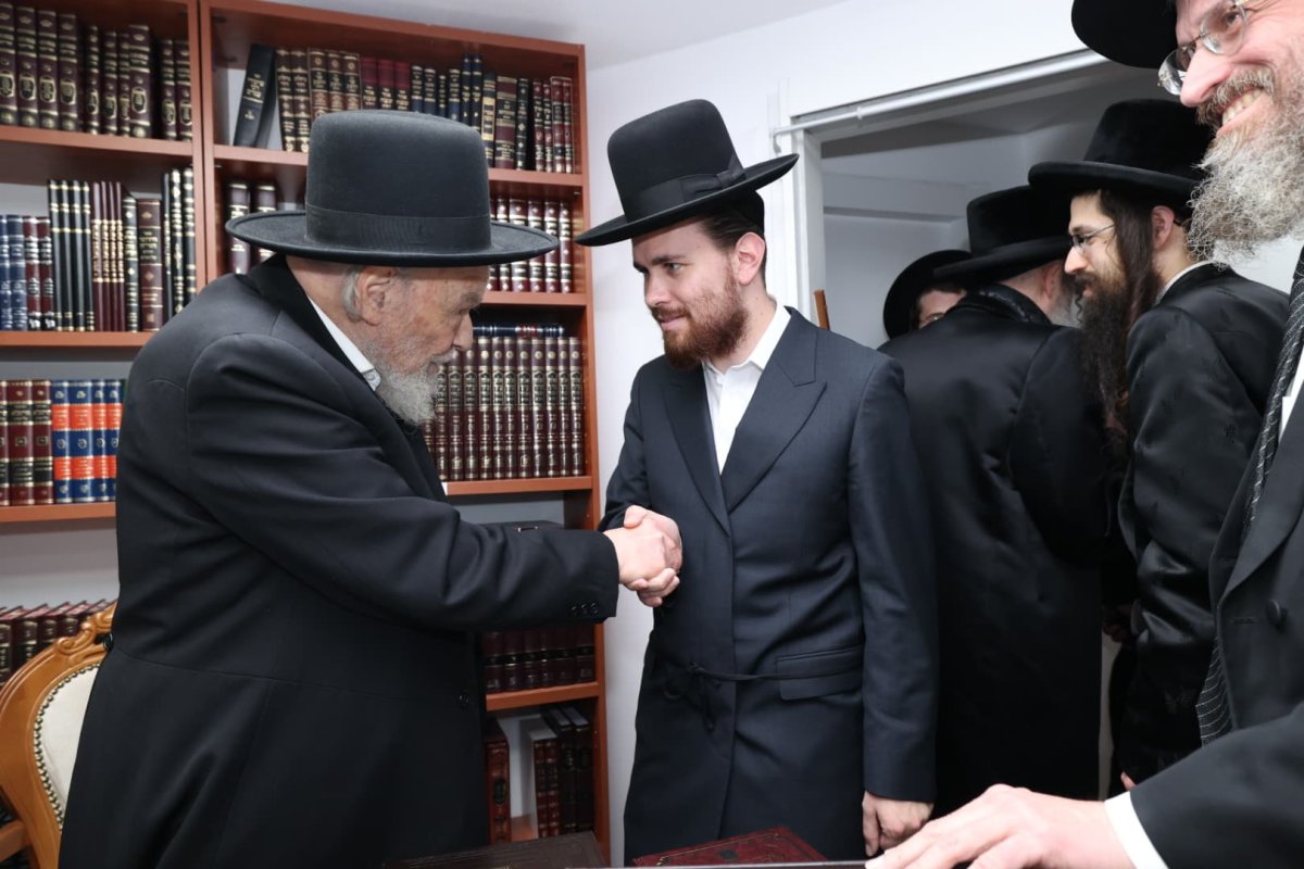 באדיבות המצלם