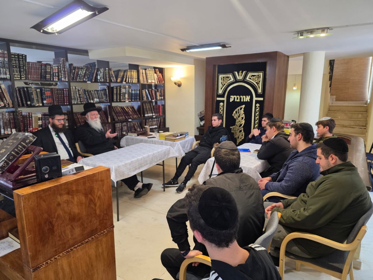 באדיבות המצלם