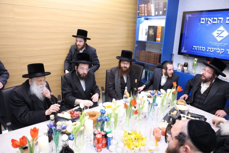 באדיבות המצלם