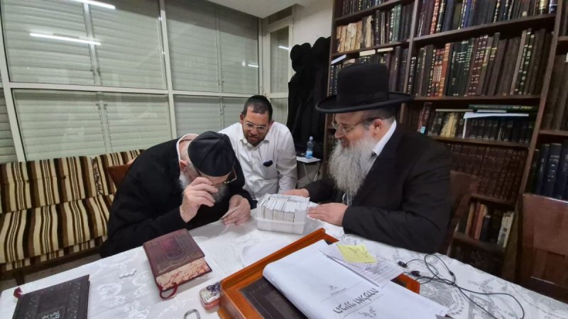באדיבות המצלם