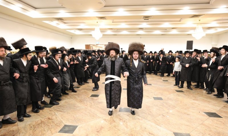 החתונה תתקיים בלונדון: הרבי חגג פאר-שפיל לבנו בירושלים