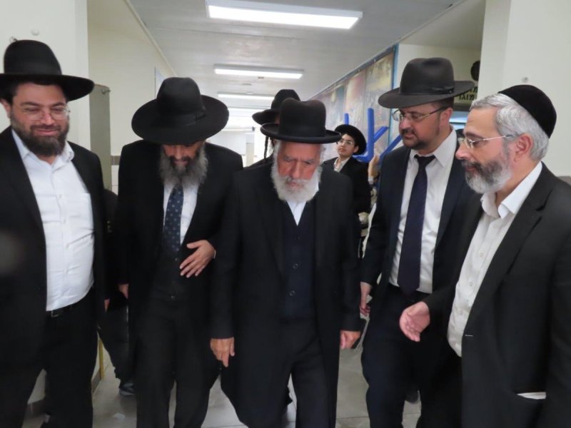 באדיבות המצלם