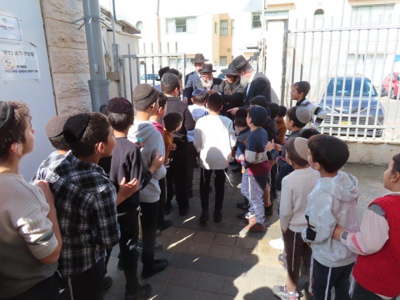 באדיבות המצלם