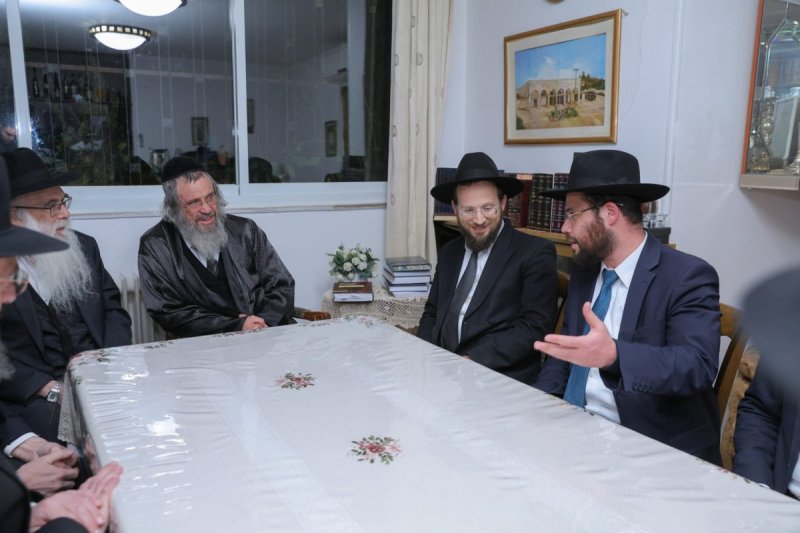 באדיבות המצלם