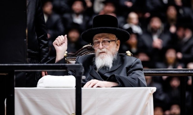 באוניברסיטה היוקרתית פנו לבית האדמו"ר: "סייעו לנו מול טראמפ"