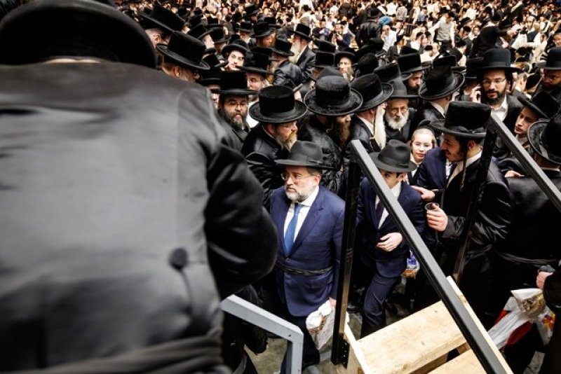 האחים לאנטשעווסקי, יוסי גולדברגר, אברומי בלום