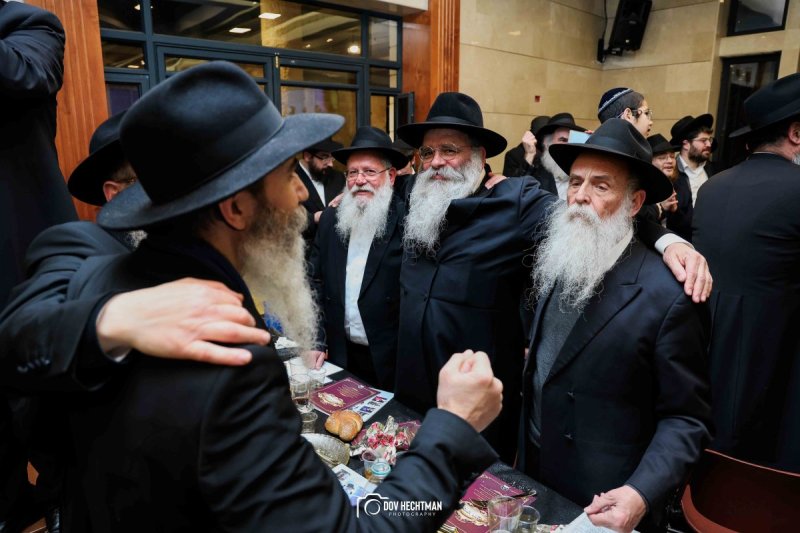 דוב הכטמן