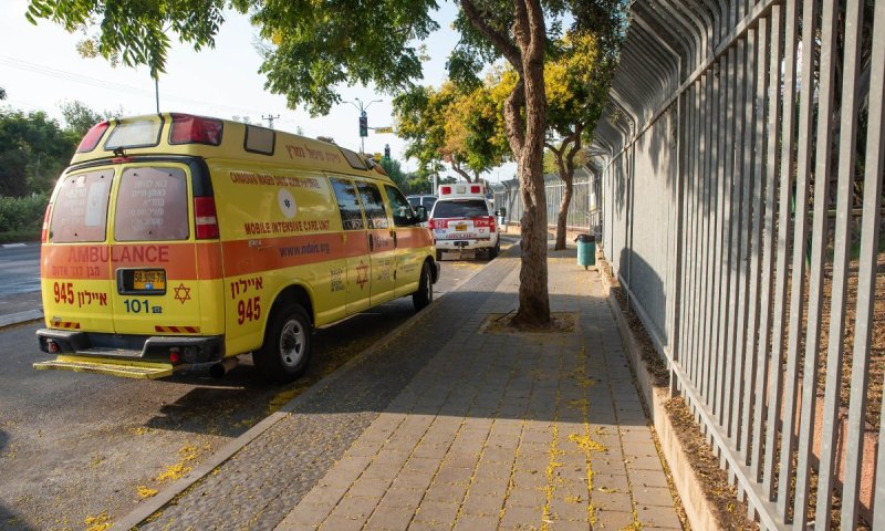 צעיר התפרע באגף השיקום בבאר שבע ונורה ברגלו לאחר שאיים בחפץ חד