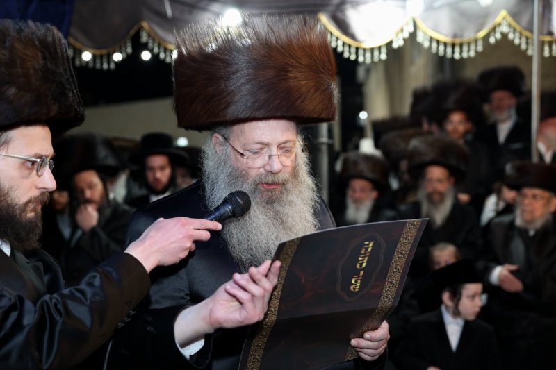 א.אייזנבאך