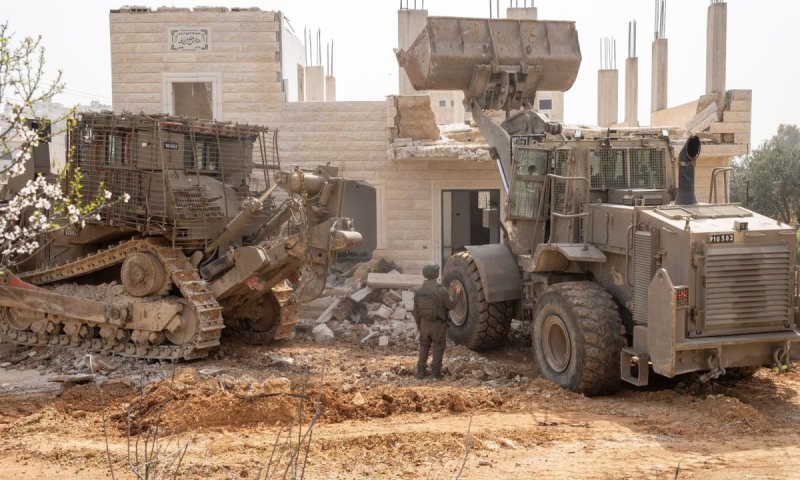 צה"ל הרס את ביתו של המחבל שרצח את גרי גדעון הנגהל הי"ד