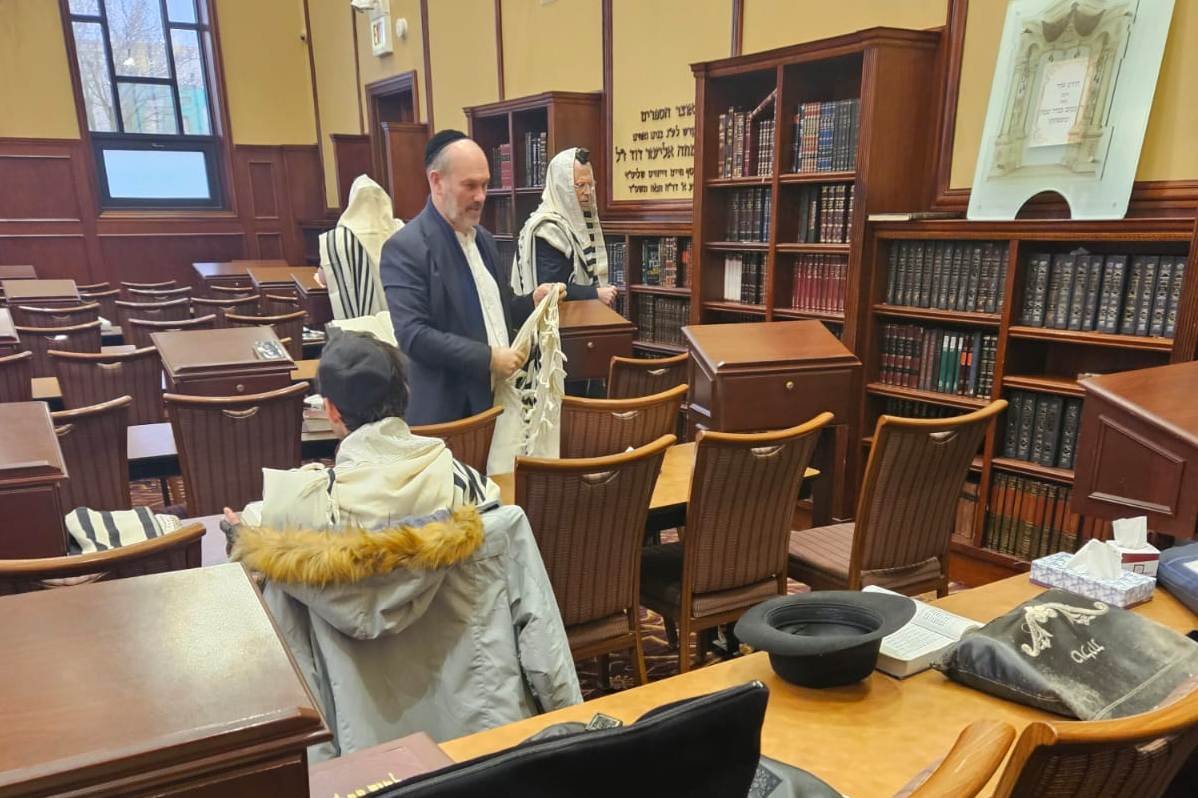 באדיבות המצלם