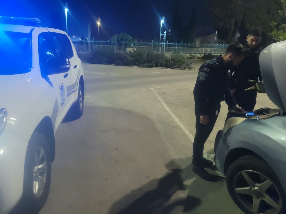 באדיבות המצלם