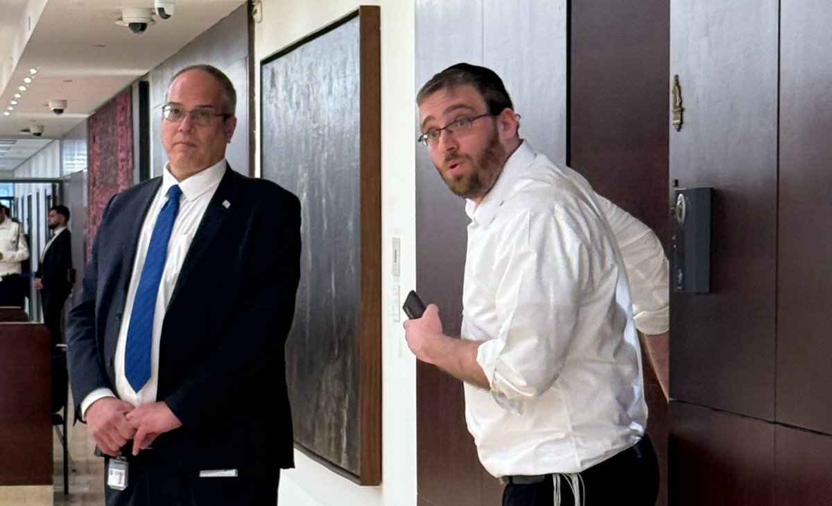 באדיבות המצלם