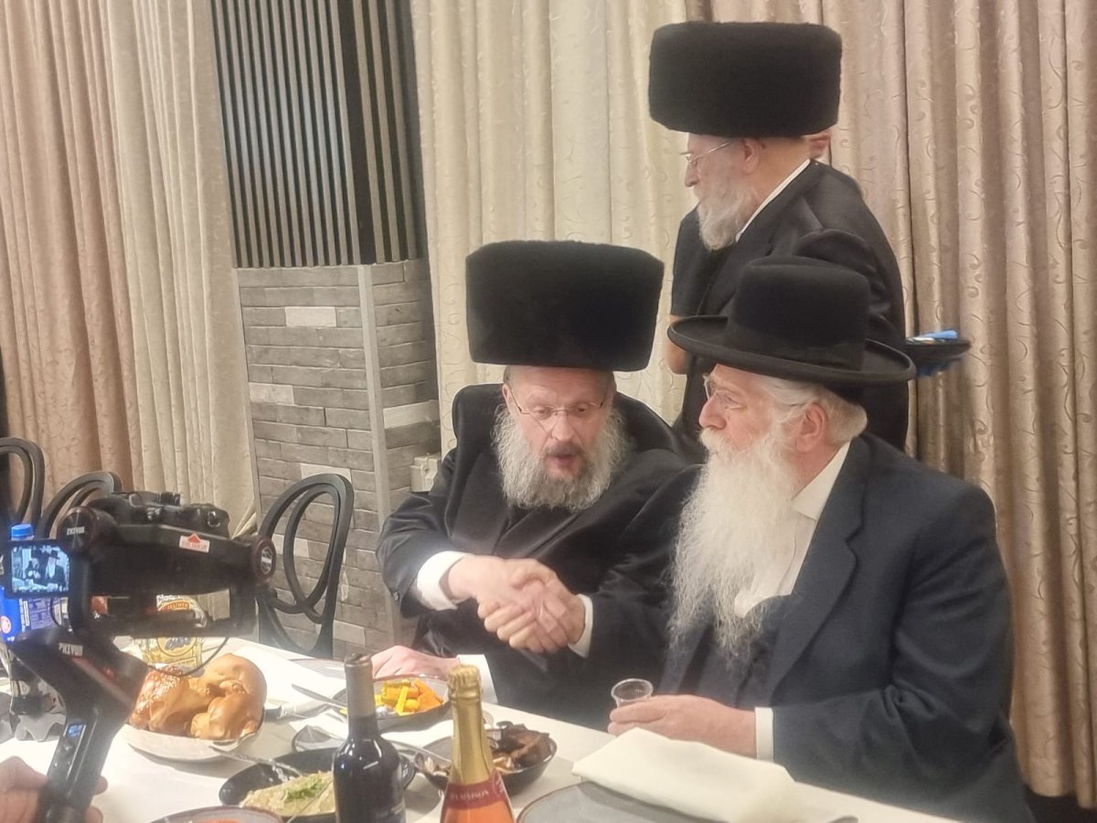 באדיבות המצלם