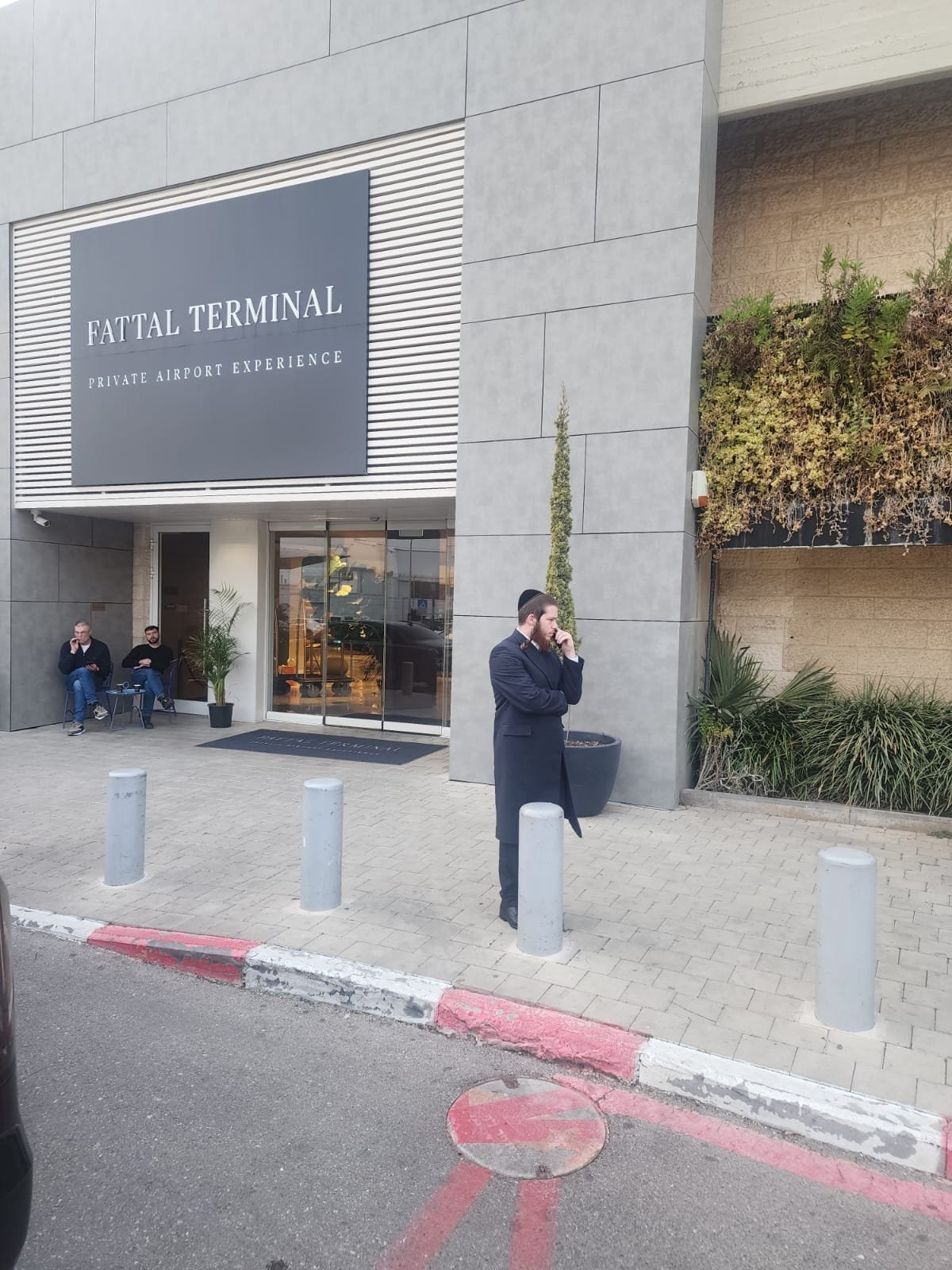 באדיבות המצלם