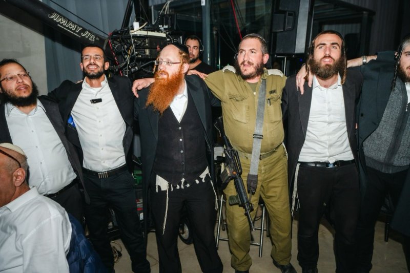מאיר לביא