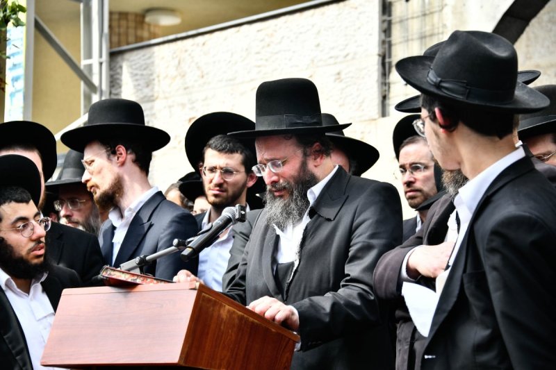 שוקי לרר