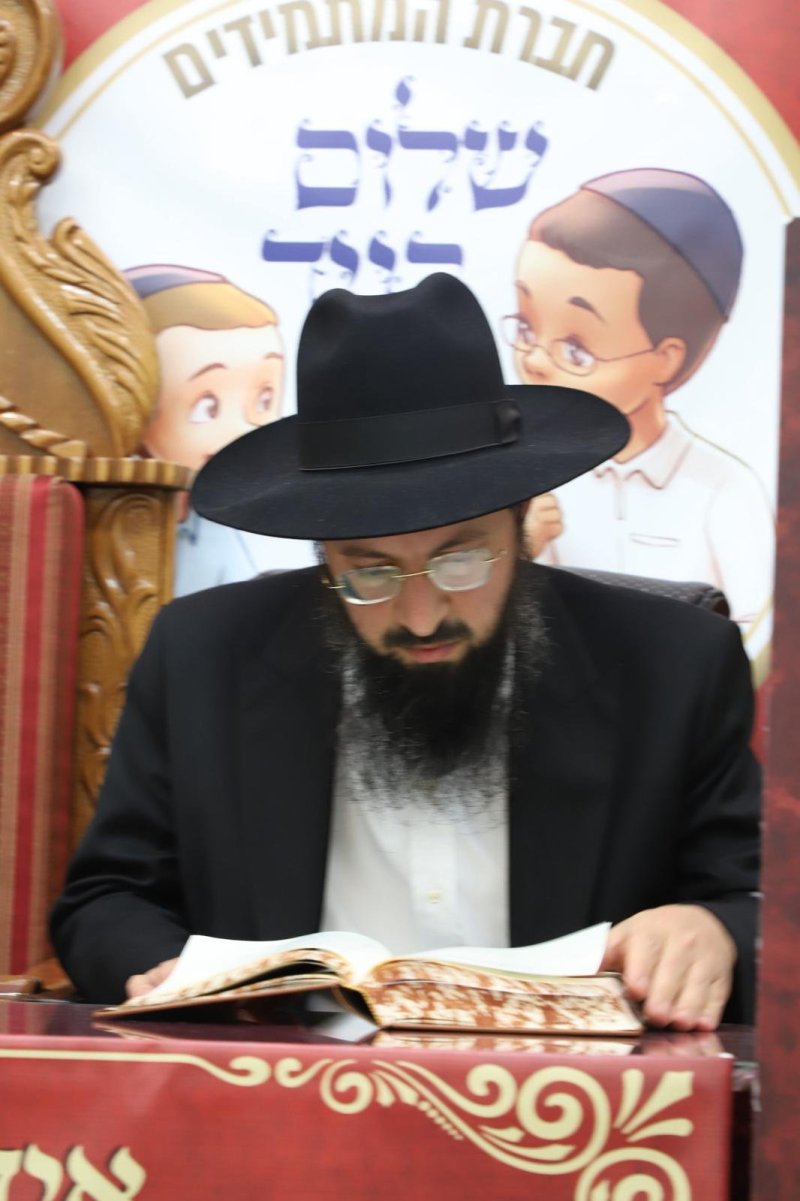 באדיבות המצלם