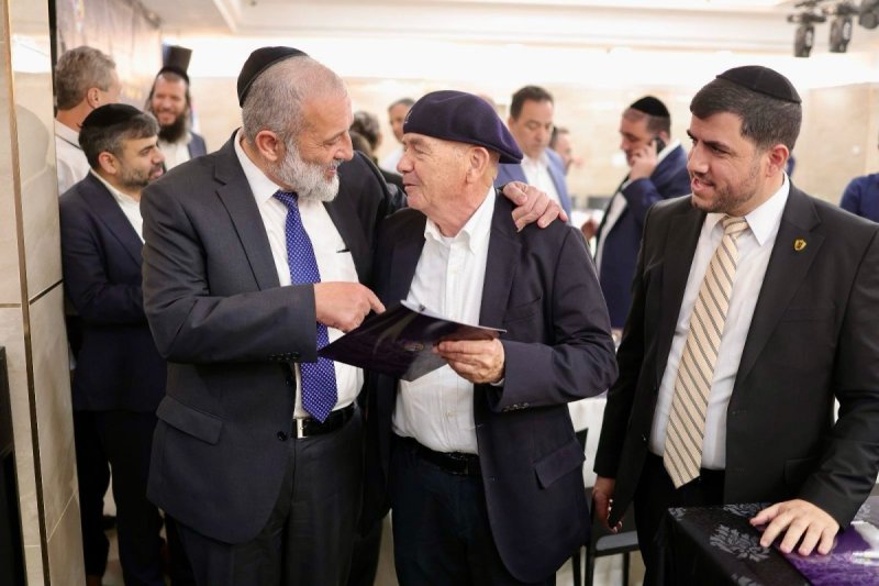 ינון שובלי