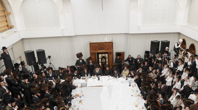 באדיבות המצלם