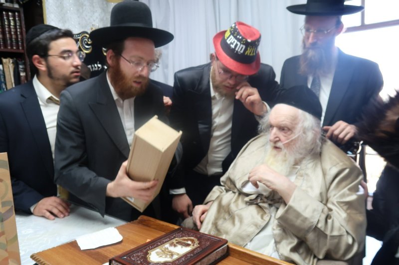 באדיבות המצלם