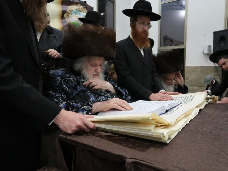באדיבות המצלם