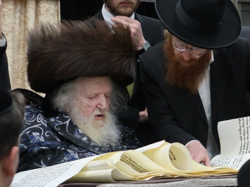 באדיבות המצלם