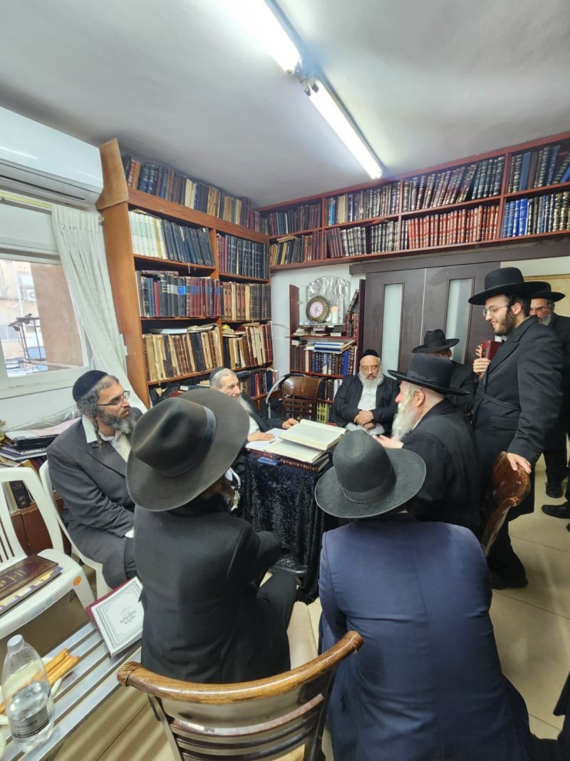 באדיבות המצלם