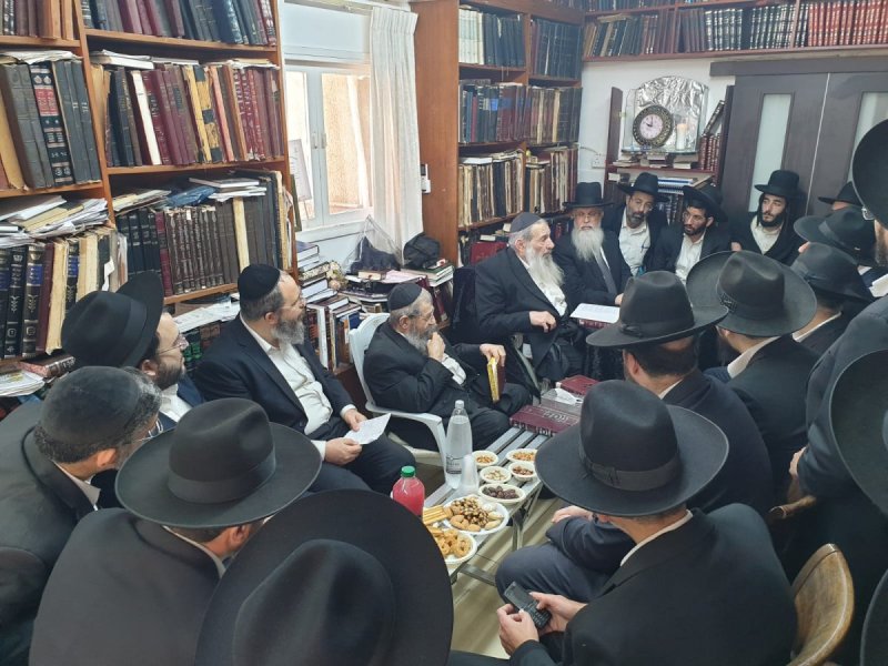 באדיבות המצלם