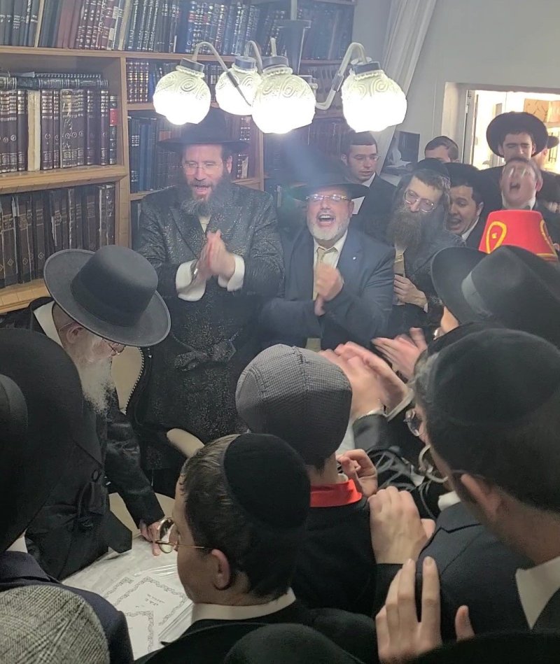 באדיבות המצלם