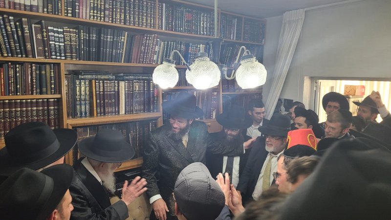 באדיבות המצלם