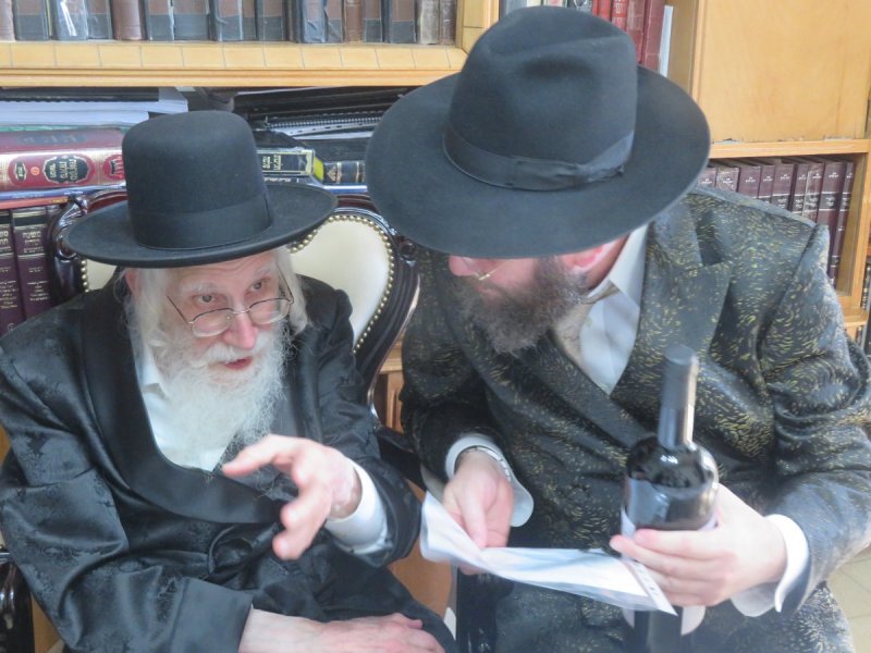 באדיבות המצלם