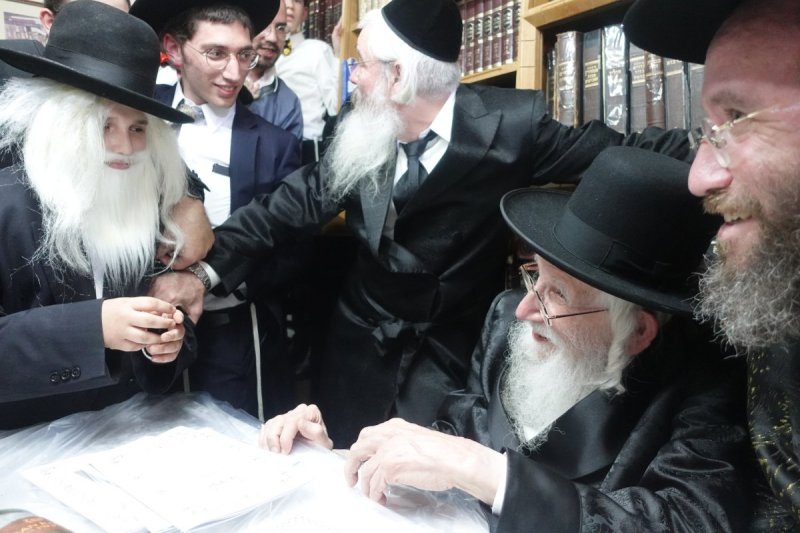 באדיבות המצלם